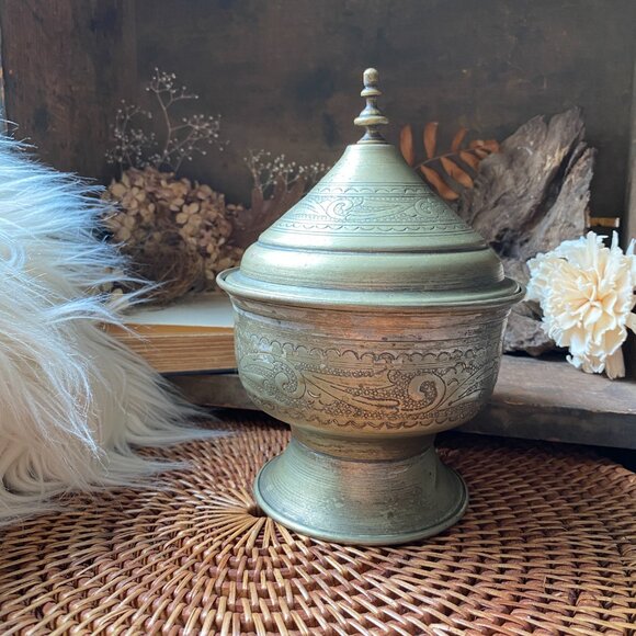Vintage Brass Lidded Trinket Container – Etched Carved Home Decor Catch Pot - Picture 1 of 6